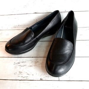 Dansko Size 40 Debra Loafer Black Nappa